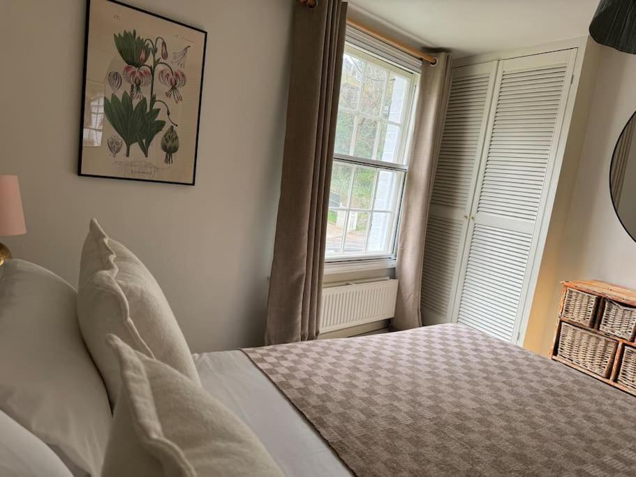 Spring Crescent Cottage In Rye Bagian luar foto